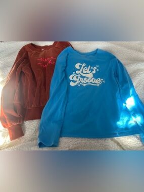 lot of 2 Cat & Jack girl’s 8 long sleeves